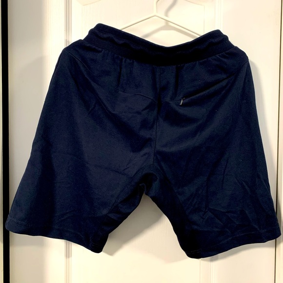 2 Adidas Jogger Shorts (S) - Picture 4 of 4